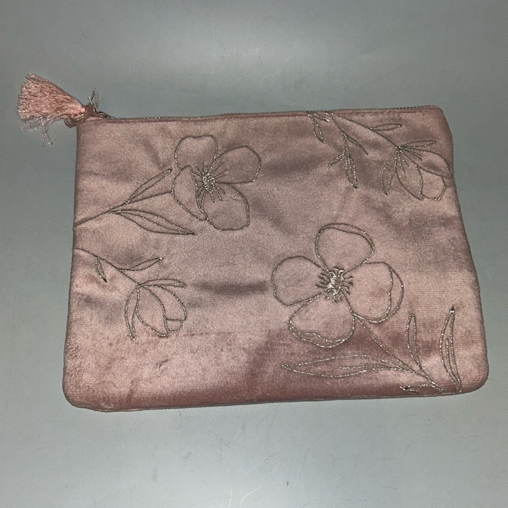 Pre loved make up pouch